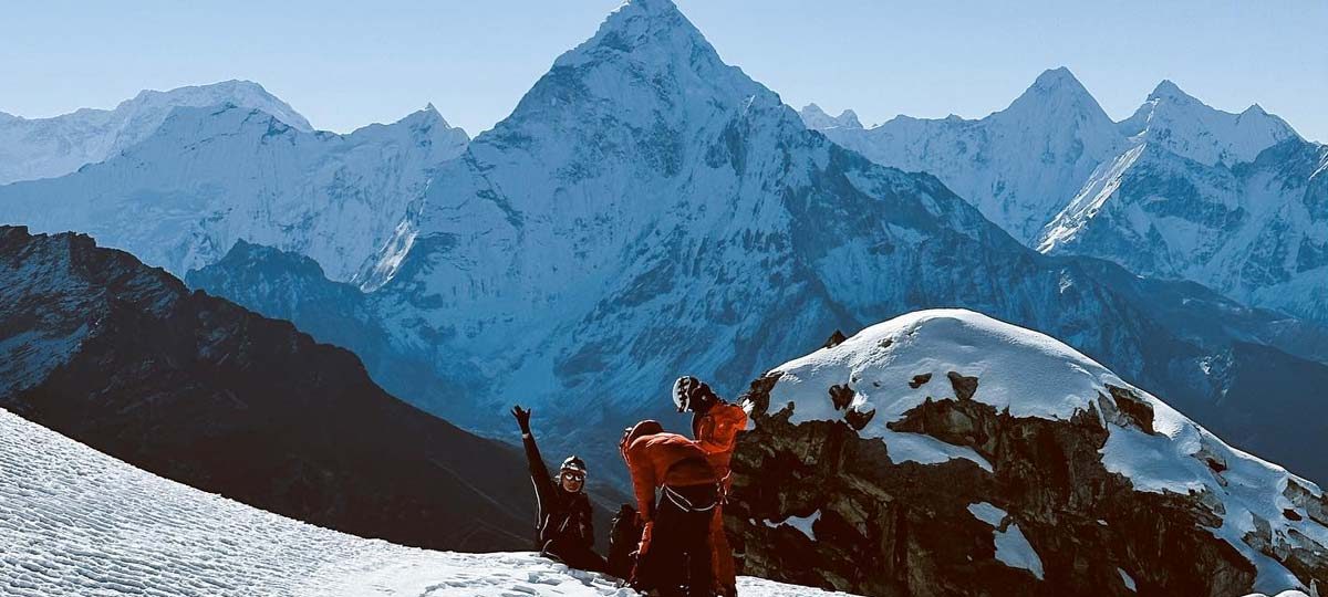 Ama Dablam Expedition lobuche peak climbing