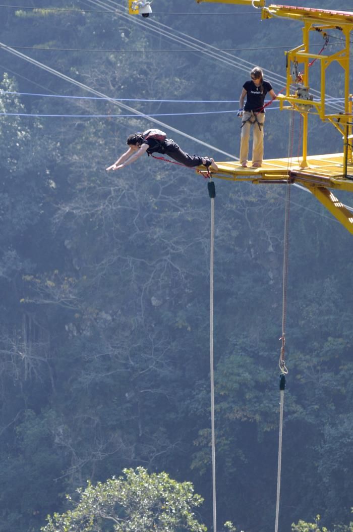 Bungee Jumping Nepal | Trailblazers Nepal travelers enjoying bunge jumping with beautiful view